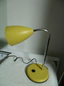 Lampe métal bureau  flexible orientable jaune  