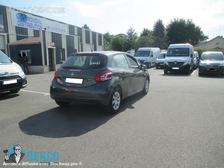 Voiture particulière citadine - peugeot