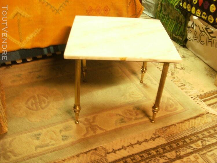 Ancienne petite table basse marbre blanc