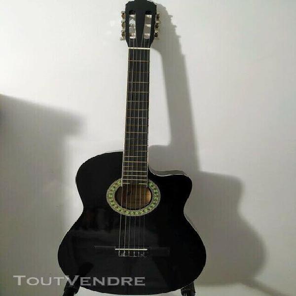 Guitare classique electro acoustique 4/4 harley benton + acc