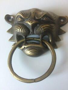 Heurtoir de porte d&amp;apos;entree  tête de lion 