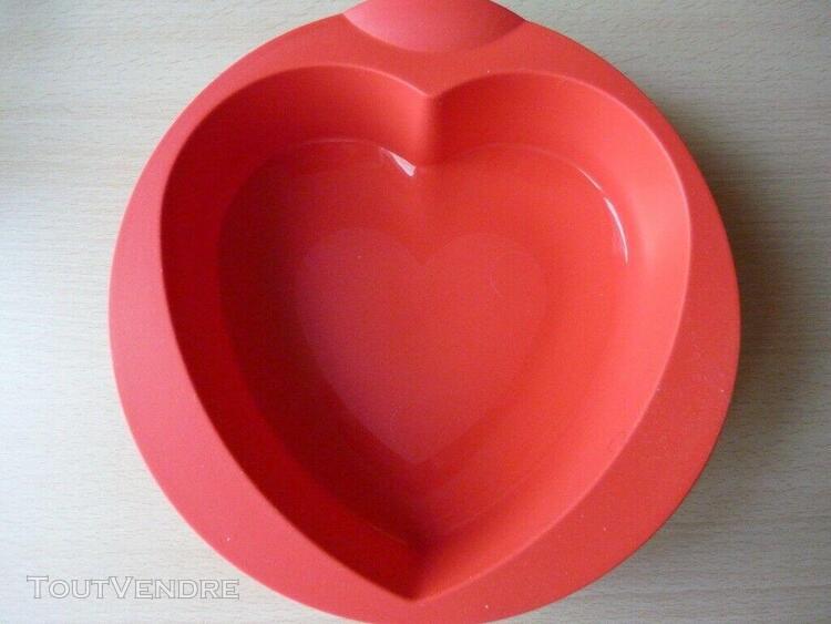 Moule à manqué forme coeur en silicone tupperware très