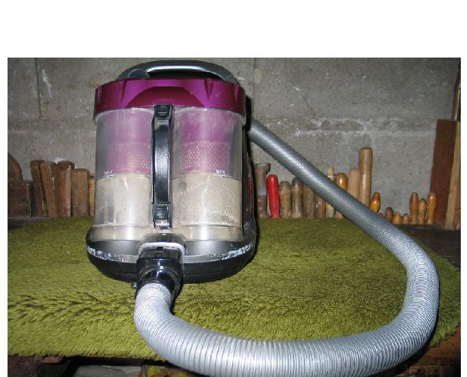 Aspirateur multi-cyclone