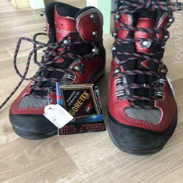 chaussures alpinisme randonnee mountaineering boots lowa vaj