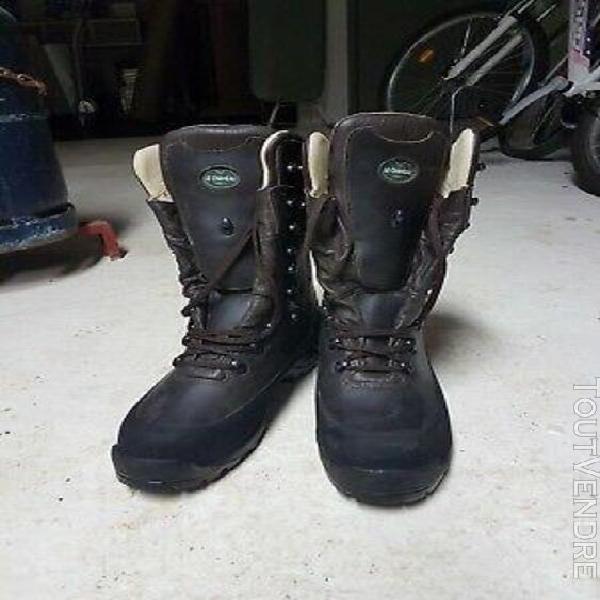 chaussure montante goretex et cuir  t45 rando et chasse