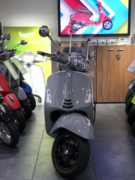 Vespa gts essence paris 16 75 | 4999 euros 2019 16094201