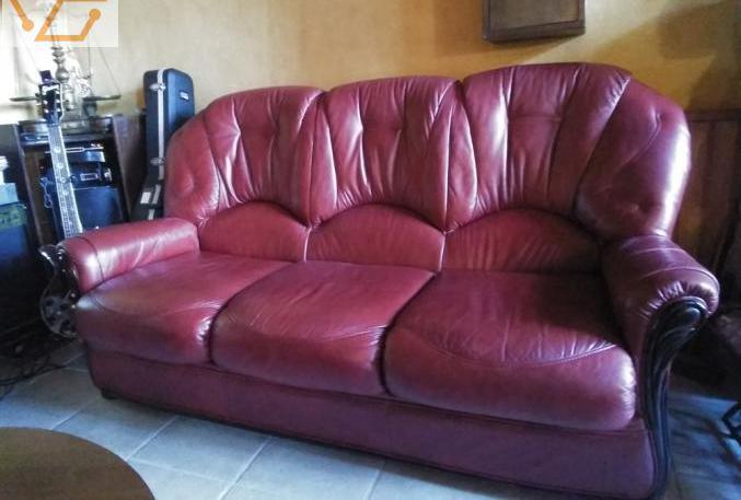 Canape et fauteuils cuir rouge