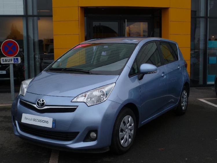 toyota versos essence lamballe 22 | 8990 euros 2013 15346884