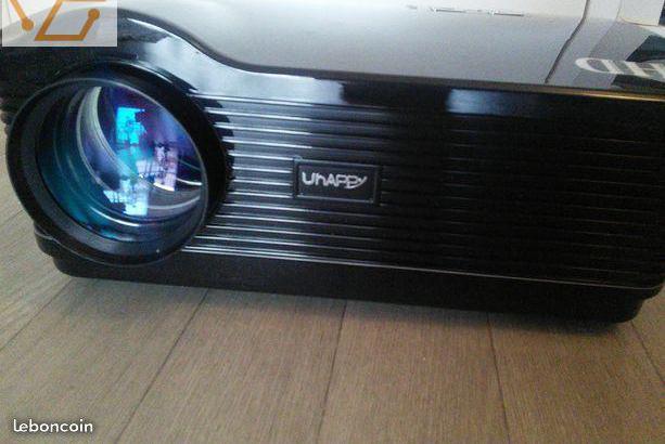 Videoprojecteur uhappy