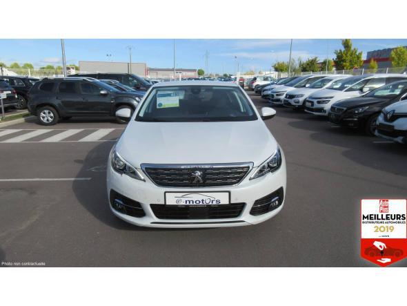 Peugeot 308 puretech 130ch s et eat8