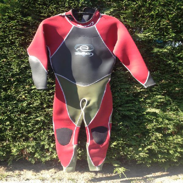 av combinaison de surf neuf/revente, biarritz (64200)