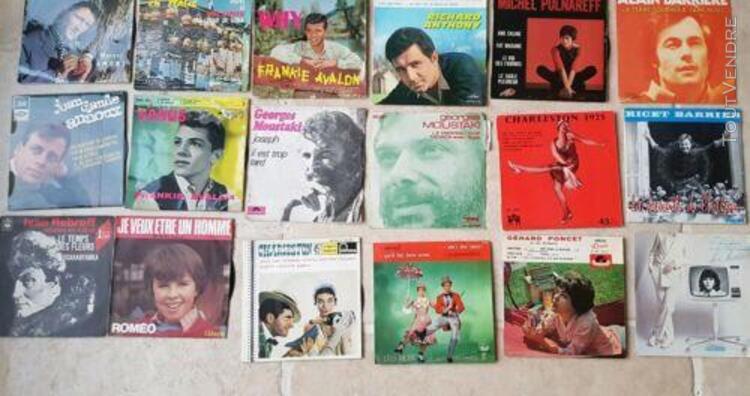 Lot de 36 disques vinyles 45 tours / variété française