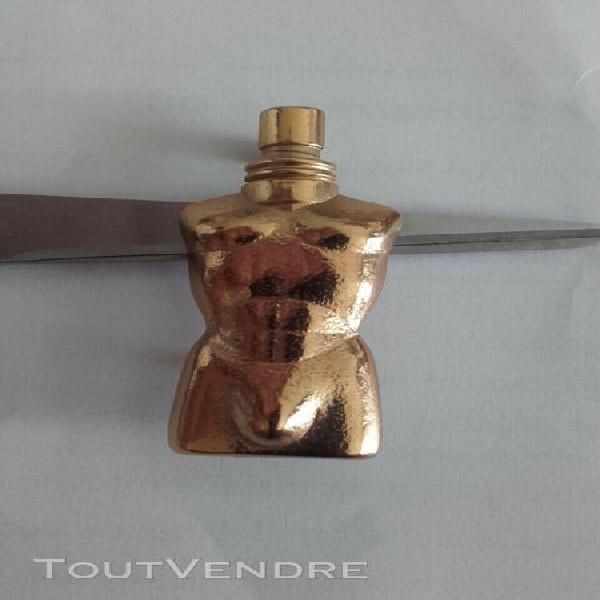 Jean paul gaultier broche dorée buste (homme)