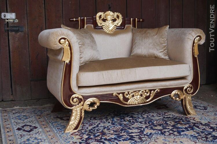 en promotion: splendid grand fauteuil canapé doré à la