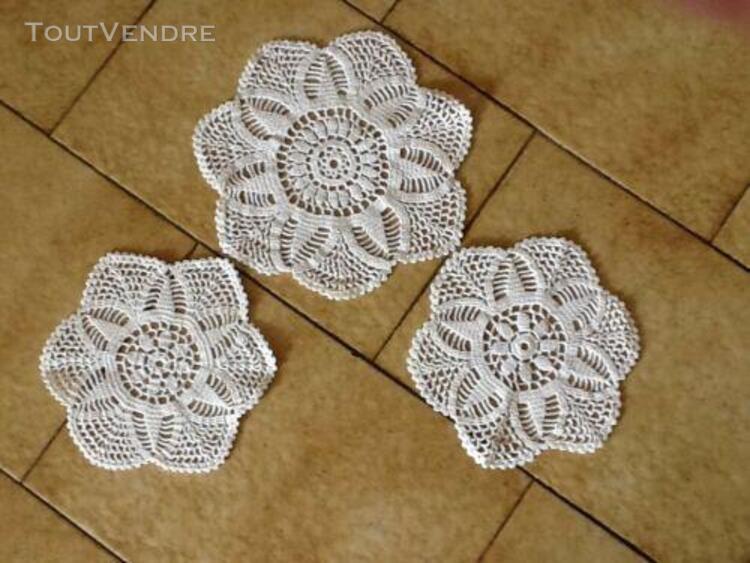 Lot de 3 napperons dentelle au crochet d&#39;art &quot; fait main &quot; +