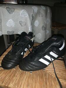 chaussures de foot adidas world cup p38,2/3 état neuf