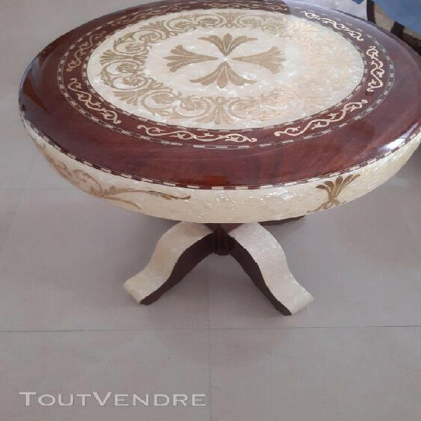 Table basse ronde de salon meuble en bois incrusté style