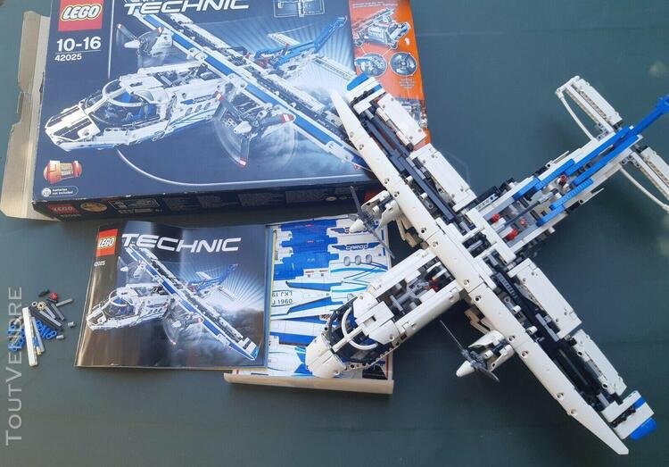 Lego technic 42025 avion cargo, avec boite et notice, bon