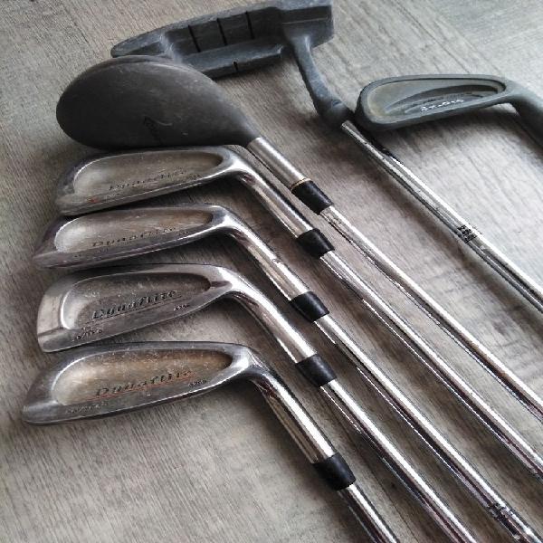 Lots 7 clubs golfs + sac cuir vintage tbe occasion,