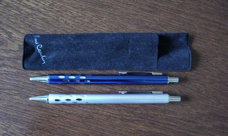 Parure stylo bille + stylo mine pierre cardin neuve