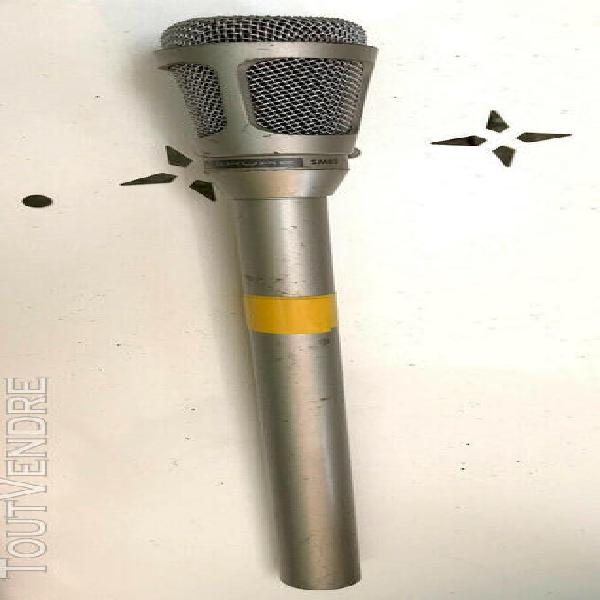 microphone à main