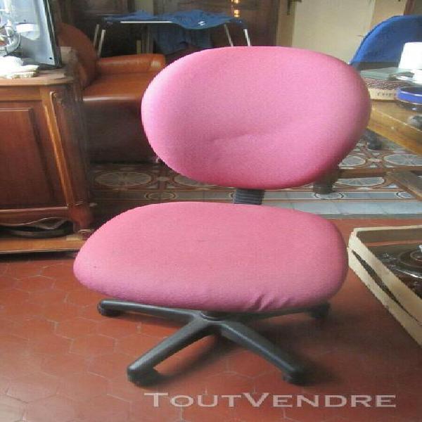 chaise de bureau tissu rouge 5 roulettes