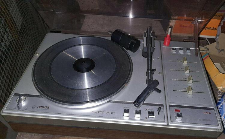 tourne disque philips vintage 1970 - protégé par capot