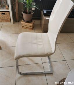 Chaise laqué blanche