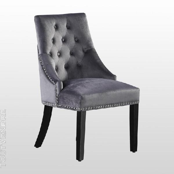 Chaise capitonnée en velours gris foncé - style classique