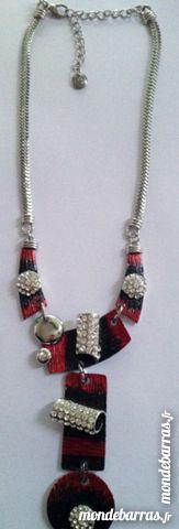 collier fantaisie femme metal 'bicolore rouge/noir occasion,