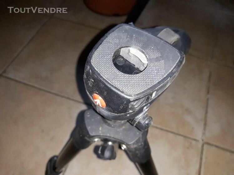 trépied appareil photo manfrotto manque l'accroche amovible