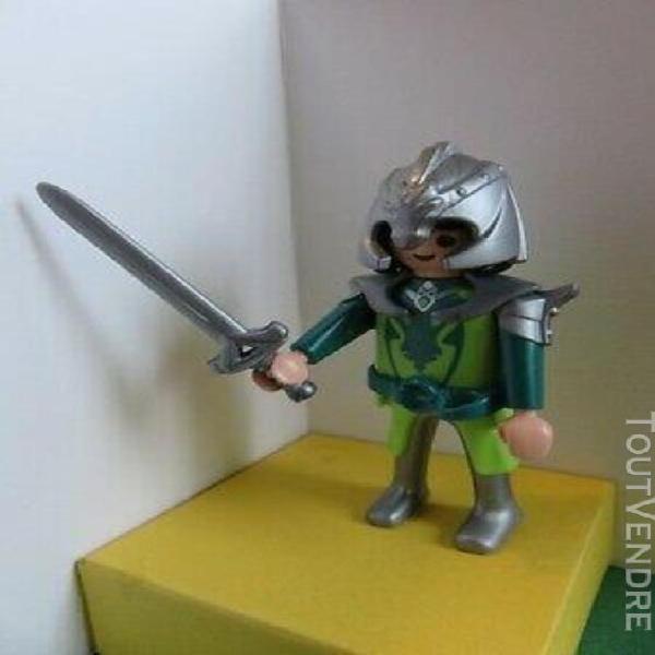 112 - playmobil - chevalier dragon vert