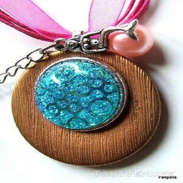 Collier pendentif rose turquoise cuivre et sa petite sirène