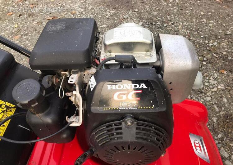 Tondeuse à gazon marque sentar moteur honda