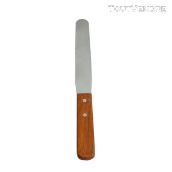 gateau spatule droite avec manche en bois beurre creme lisse