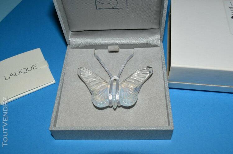 Pendentif papillon lalique