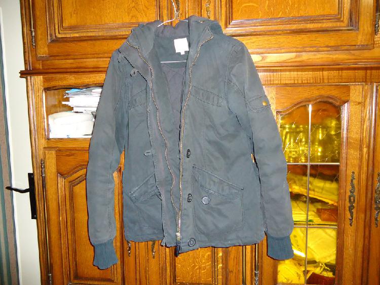 blouson marque etam tres bon etat avec capuche taille 38