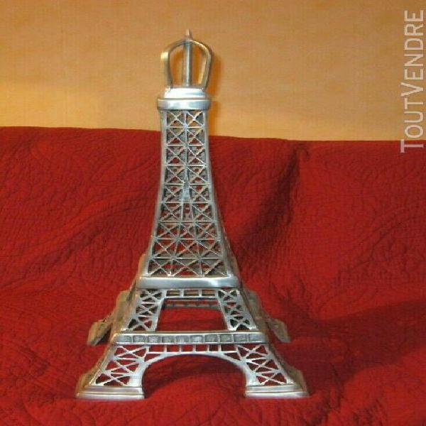 Objet de decoration tour eiffel en metal hauteur 60 cm