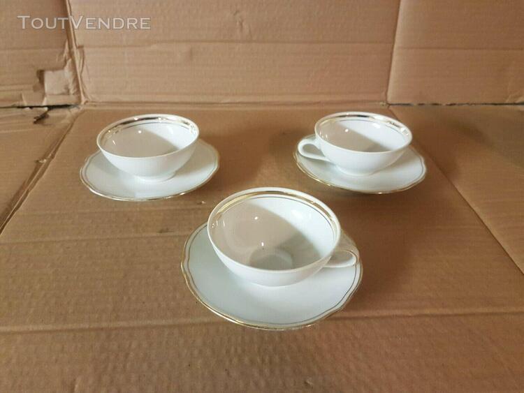 3 tasses et elurs soucoupes en parfait