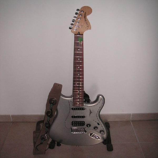 Guitare fender stratocaster lone star de luxe sp neuf,