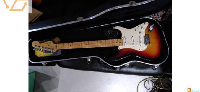 Fender stratocaster 2000