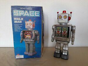 Space walk man robot - china - vintage space toy - 90s