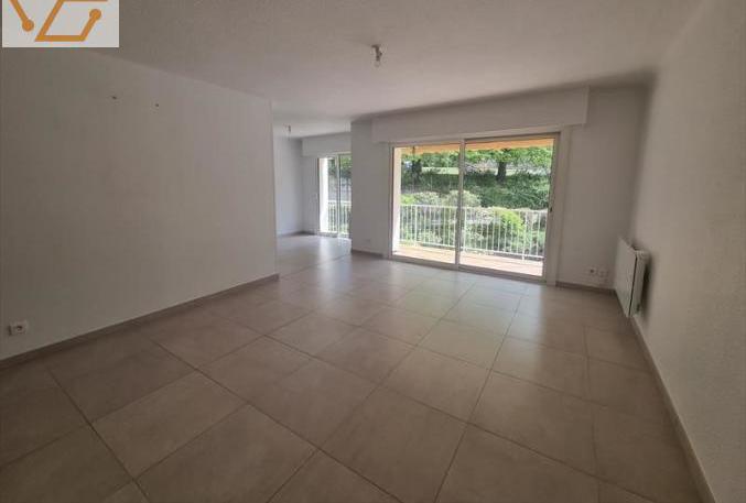 Location appartement 4 pièces 86 m²