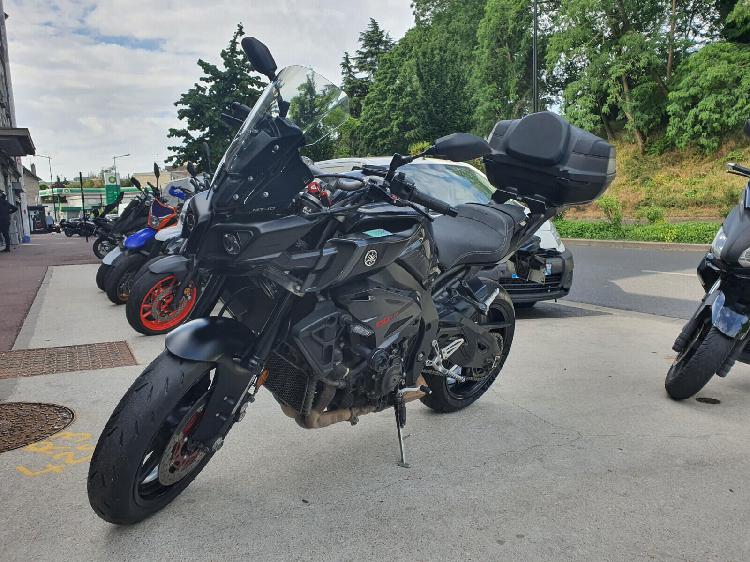 yamaha mt10 essence joinville le pont 94 | 9990 euros 2016