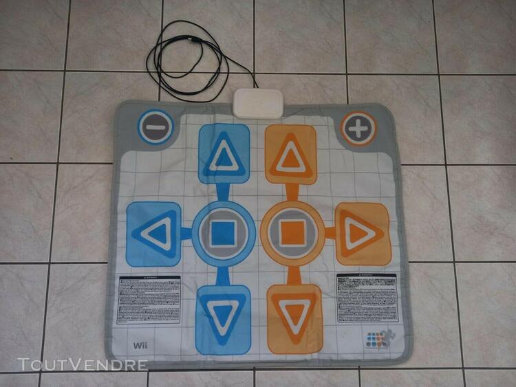 Tapis pour jeu family trainer sur nintendo wii en très bon