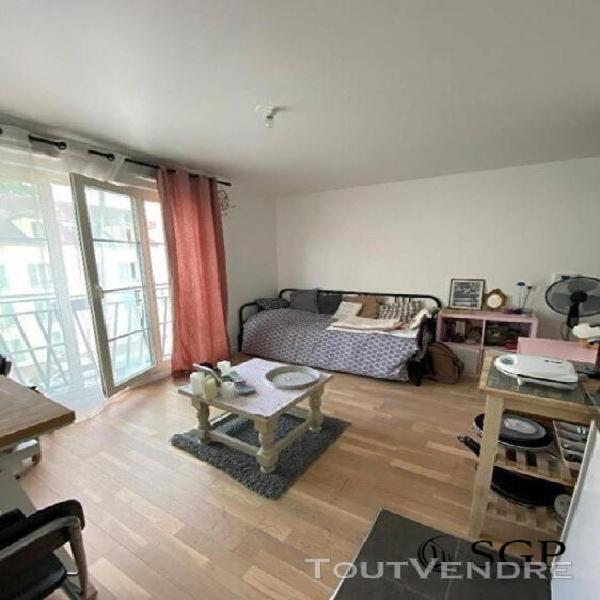 Appartement buc studio