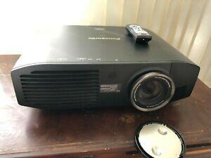 videoprojecteur panasonic pt at 6000 e