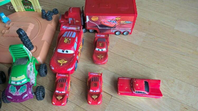 disney lot de voitures cars flash mcqueen