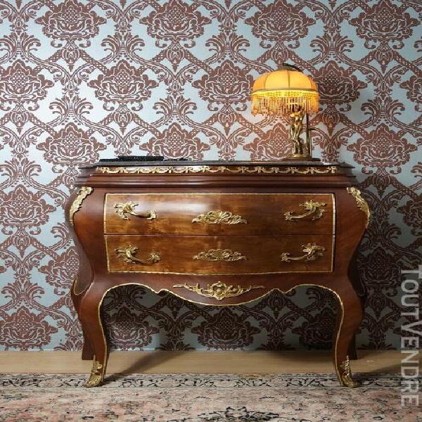 En promotion: commode style baroque en bois massif couvertur