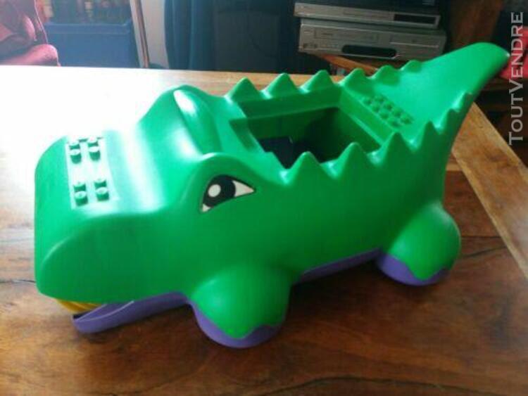 Crocodile ramasse lego duplo